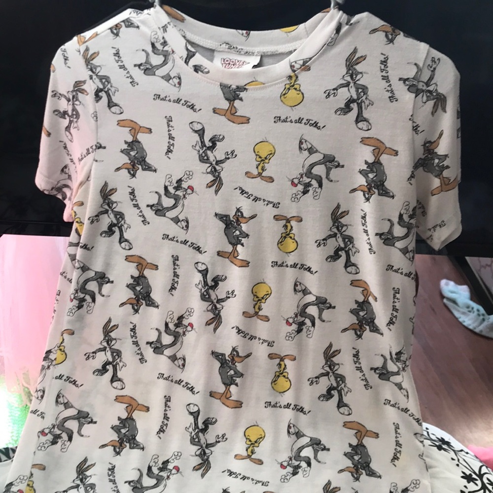 Looney Tunes graphic tee
